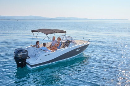 Miete Motorboot Quicksilver 675 Sundeck Active Petrčane
