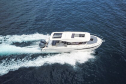 Charter Motorboat Parker 920 Explorer Max Ičići