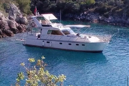 Verhuur Motorboot Custom Made 12 meter Fethiye