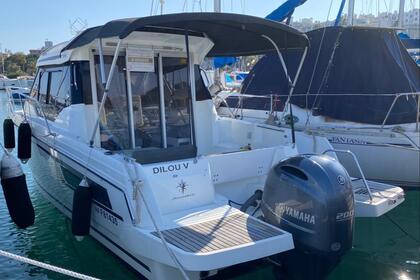 Charter Motorboat Jeanneau Merry Fisher 795 Toulon