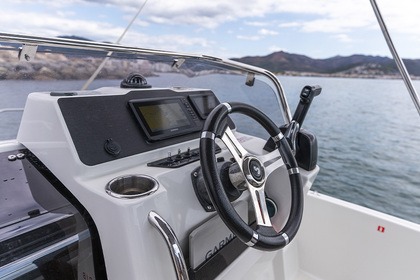 Charter Motorboat Beneteau Flyer 6 SUN DECK Saint-Raphaël