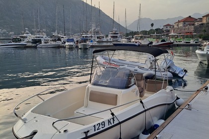 Hyra båt Motorbåt Quicksilver 605 Open Kotor