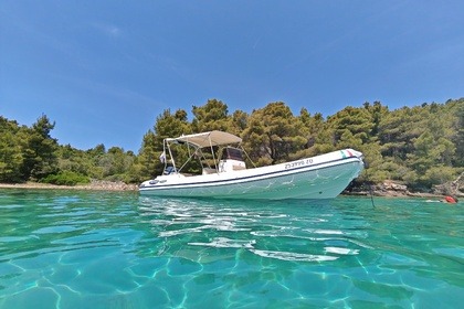 Hire Motorboat Predator 700 Zadar