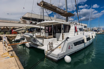 Charter Catamaran Catana Bali 4.2 - 4 + 1 cab. Trogir