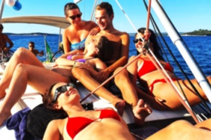 Location Voilier BENETEAU OCEANIS 40 with SKIPPER Lignano Sabbiadoro