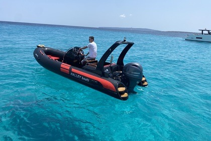 Чартер RIB (надувная моторная лодка) Sacs Marine Ghost 690 Ивиса