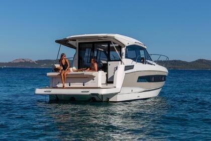 Noleggio Barca a motore Jeanneau NC 37 Bacoli