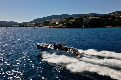 Hire Motorboat Fjord 40