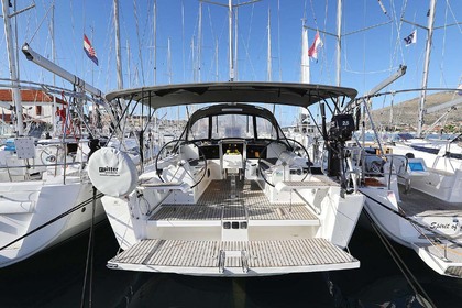 Location Voilier Dufour Yachts Dufour 382 GL Trogir