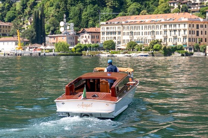 Charter Motorboat Vizianello Vizianello Limousine Menaggio