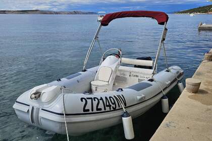 Charter Motorboat bayliner marine kolibri Novalja