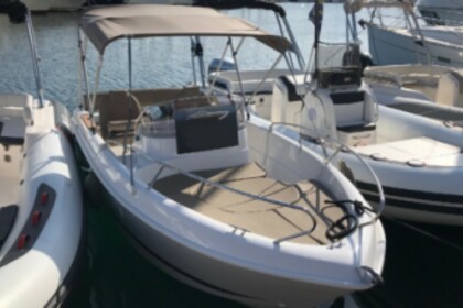 Charter Boat without licence  B2 Marine CAP-FERRET 452 Open Sans Permis Saint-Raphaël