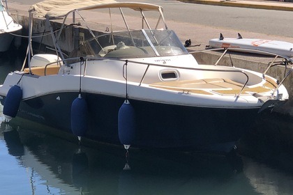 Location Bateau à moteur Jeanneau Cap Camarat 755 Wa Bormes-les-Mimosas