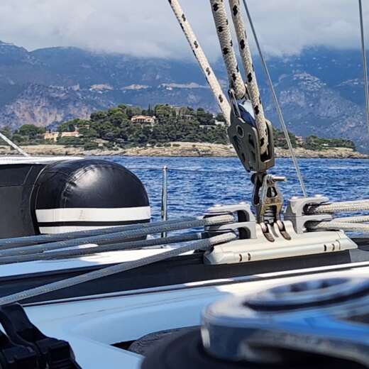 Nice Sailboat Beneteau oceanis 343 alt tag text