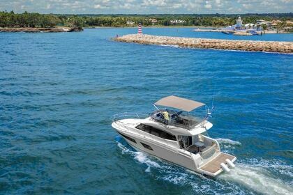 Rental Motorboat Prestige Prestige 42  Casa de Campo, La Romana