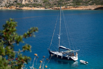 Rental Sailboat Beneteau Oceanis 390 Tolo