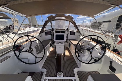 Miete Segelboot Jeanneau Sun Odyssey 389 Portocolom