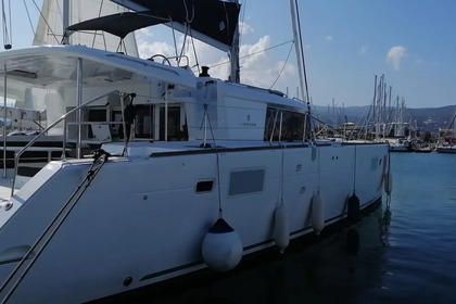 Hire Catamaran Lagoon-Bénéteau Lagoon 450 F - 4 + 2 cab. Lefkada