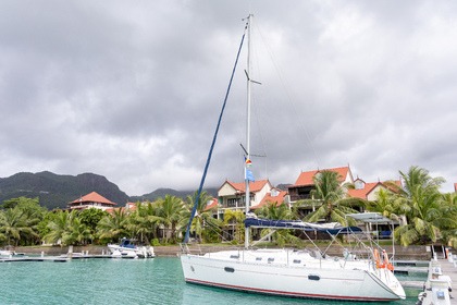 Location Voilier Beneteau Oceanis 361 Clipper Eden Island, Seychelles