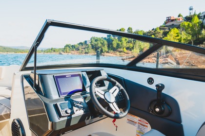 Alquiler Lancha Bayliner V20 OB Garrucha