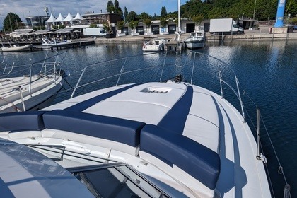 Miete Motorboot Princess 35 fly Genf