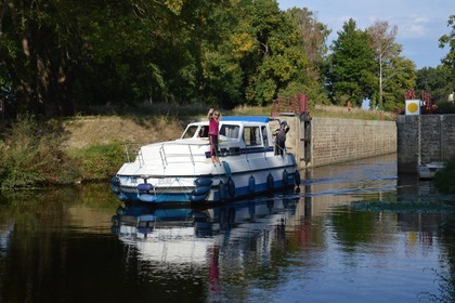 Location Péniche Custom Triton 1050 (Cognac) 6cv Cognac