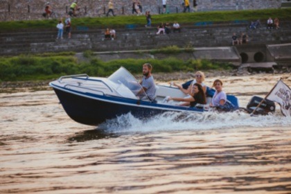 Charter Motorboat - rejsy po Wiśle motorówką Selco 15 Warsaw