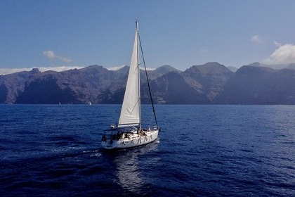 Hire Sailboat Bavaria 46 Cruiser Santa Cruz de Tenerife
