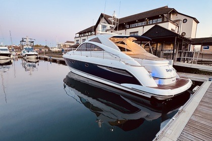 Hire Motorboat Fairline Targa 47 GT Portsmouth