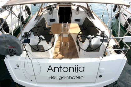 Rental Sailboat JEANNEAU SUN ODYSSEY 349 Krk