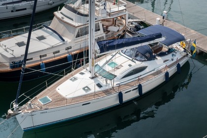 Hire Sailboat Jeanneau Sun Odyssey 54 Ds Naples