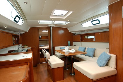 Verhuur Zeilboot  Oceanis 43-3 Radazul