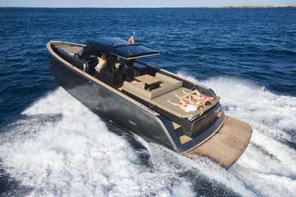 Charter Motor yacht Pardo Yachts 50 L'Estartit