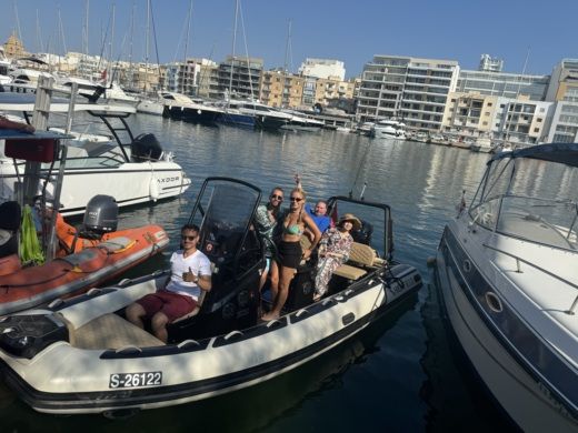 Πιετά RIB Highfield 560 alt tag text