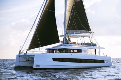 Charter Catamaran Catana Group Bali 5.2 - 5 + 2 cab. Brač