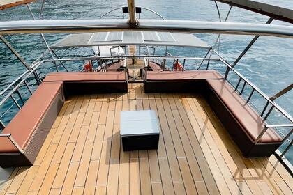 Noleggio Yacht a motore Galeon Gozzo 24 metri Capri