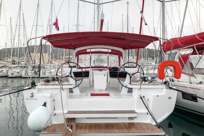 Rental Sailboat Bénéteau Oceanis 46.1 - 4 cab. Dubrovnik