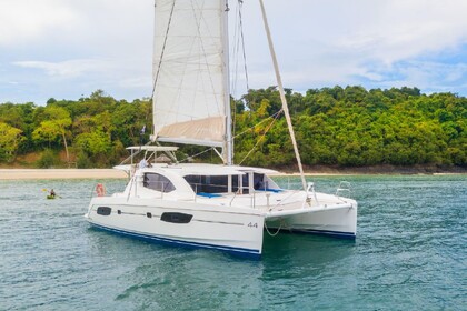 Location Catamaran Robertson and Caine’s Leopard 44 Athènes