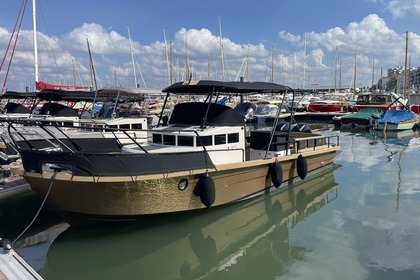 Rental Motorboat Beacher V10.2 Arcachon