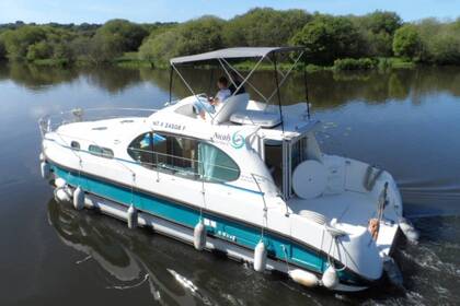 Rental Motorboat Estivale Quattro B+ Saint-Nazaire-d'Aude