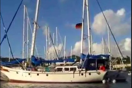 Rental Sailboat Formosa Velero Santa Marta