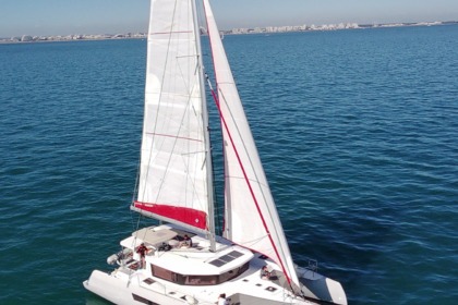 Hire Catamaran NEEL 47 La Grande-Motte