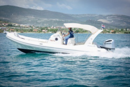 Noleggio Gommone Nuova Jolly Prince 25 Trogir