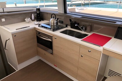 Charter Catamaran  Bali 4.1 Orlandina Capo d'Orlando