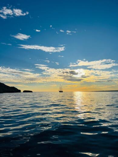 Marseille Motorboat B2 Marine cap ferret 550 cabin cruiser alt tag text