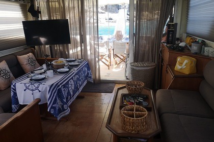 Noleggio Yacht a motore Fairline 50 Fly Castiglione della Pescaia