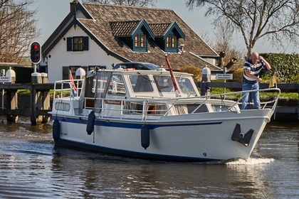 Charter Motorboat Palan Sport 950 AK Woubrugge