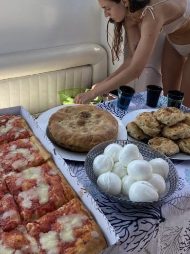 Neapol Motorboat Giannetti 40 open alt tag text