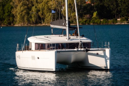 Rental Catamaran Lagoon Lagoon 400 S2 Preveza