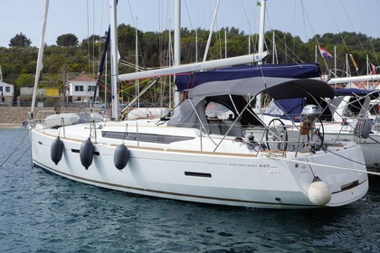 Charter Sailboat Jeanneau Sun Odyssey 449 Šolta